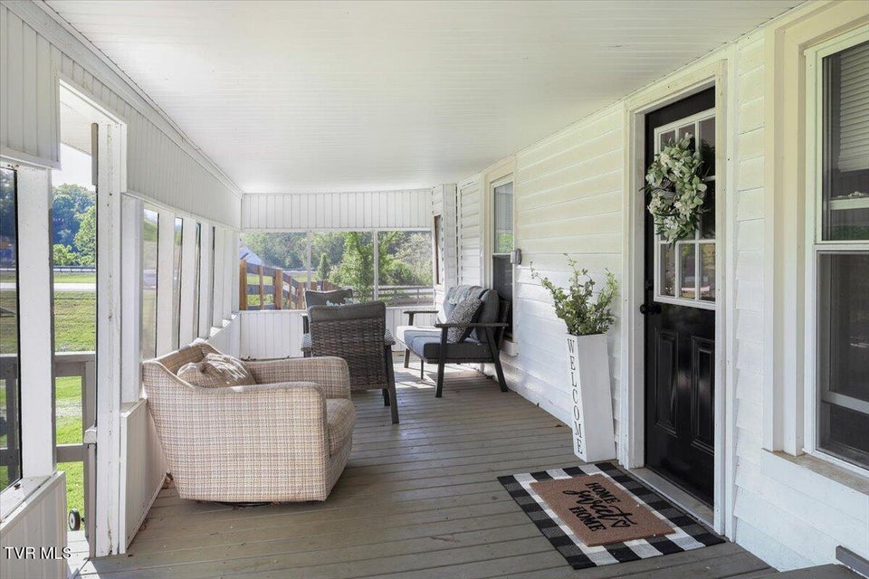 Photo #7: 2829 &2839 Rock Springs Road