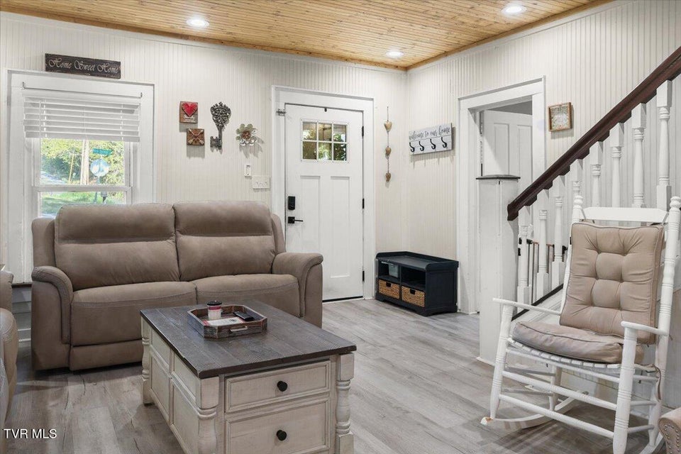 Photo #13: 2829 &2839 Rock Springs Road