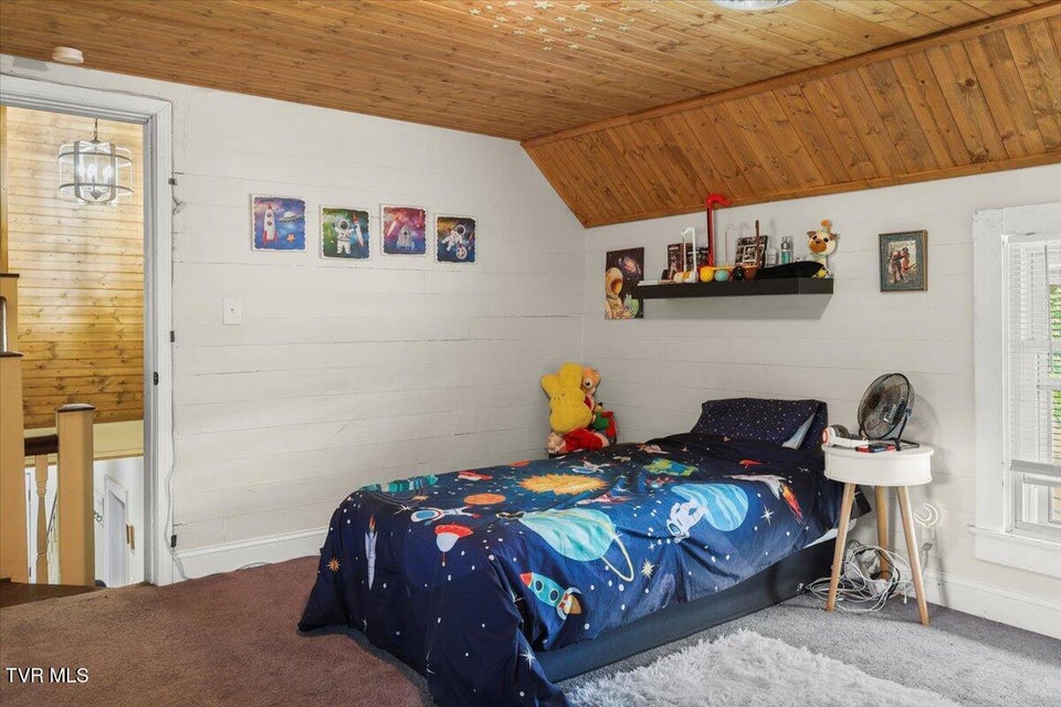 Photo #28: 2829 &2839 Rock Springs Road