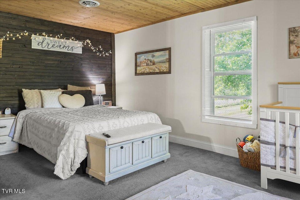 Photo #29: 2829 &2839 Rock Springs Road