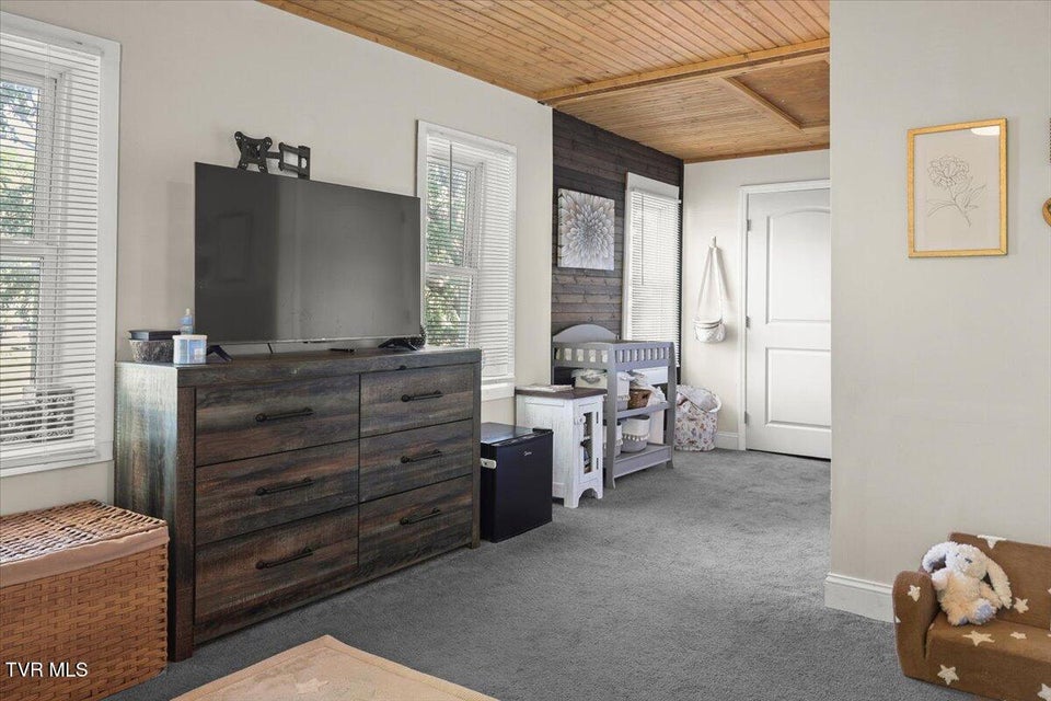 Photo #31: 2829 &2839 Rock Springs Road