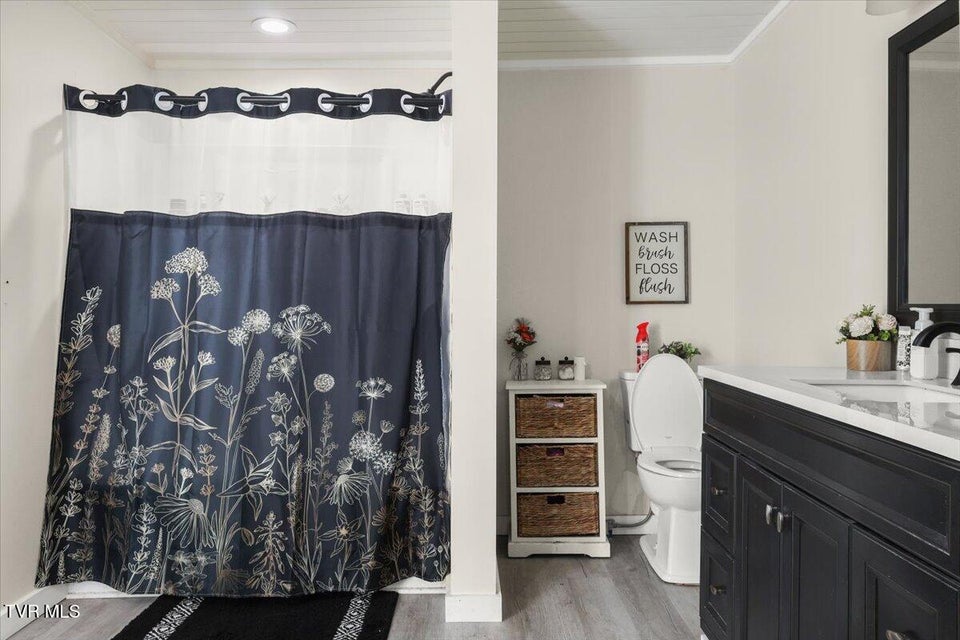 Photo #32: 2829 &2839 Rock Springs Road