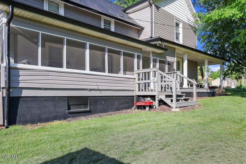 Photo #35: 2829 &2839 Rock Springs Road