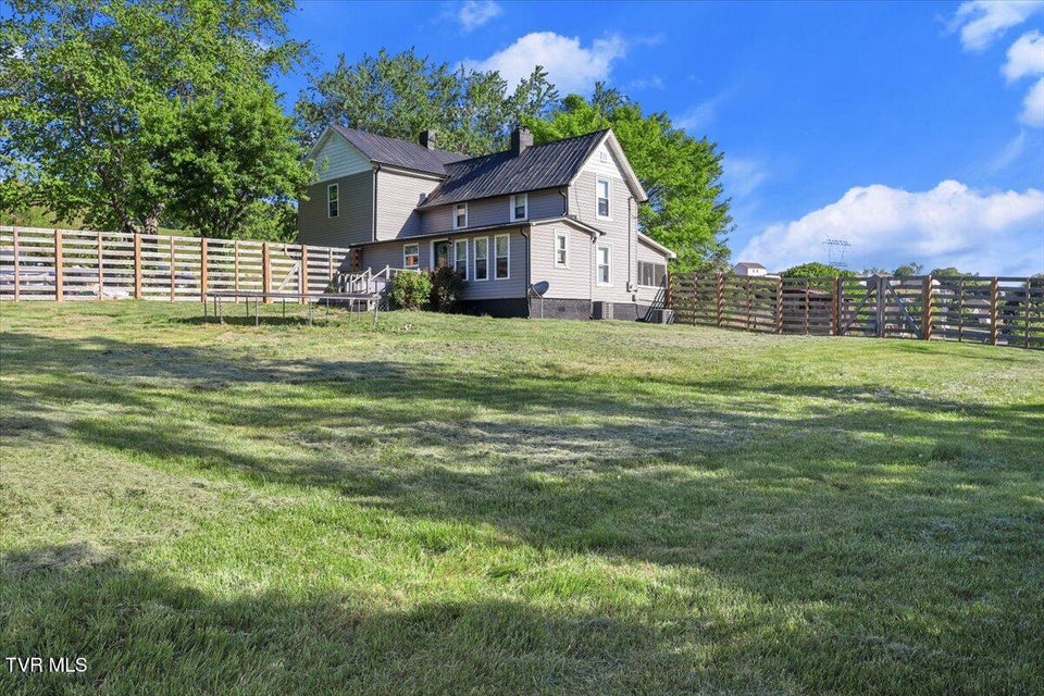 Photo #38: 2829 &2839 Rock Springs Road