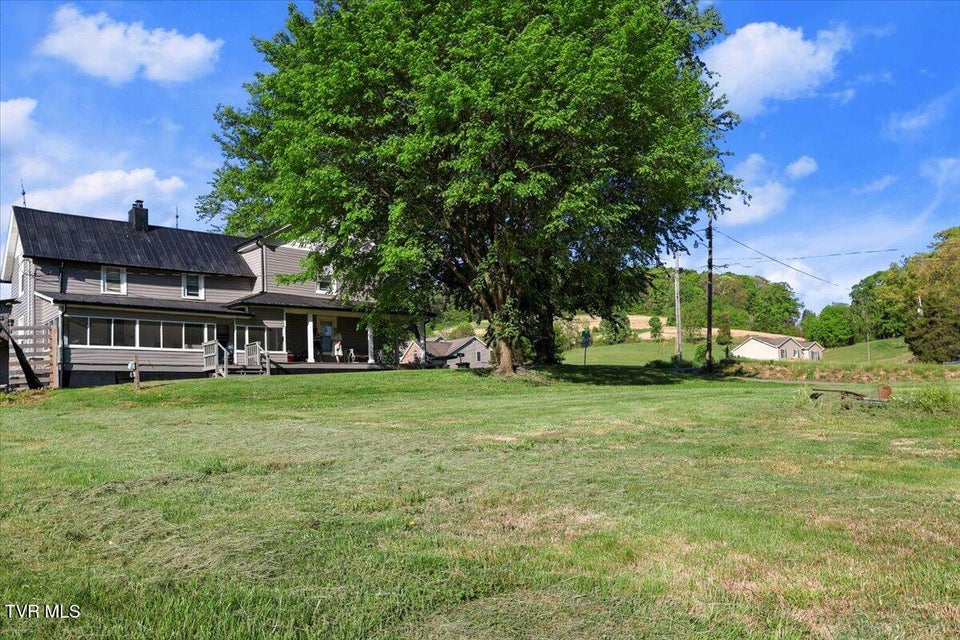 Photo #40: 2829 &2839 Rock Springs Road