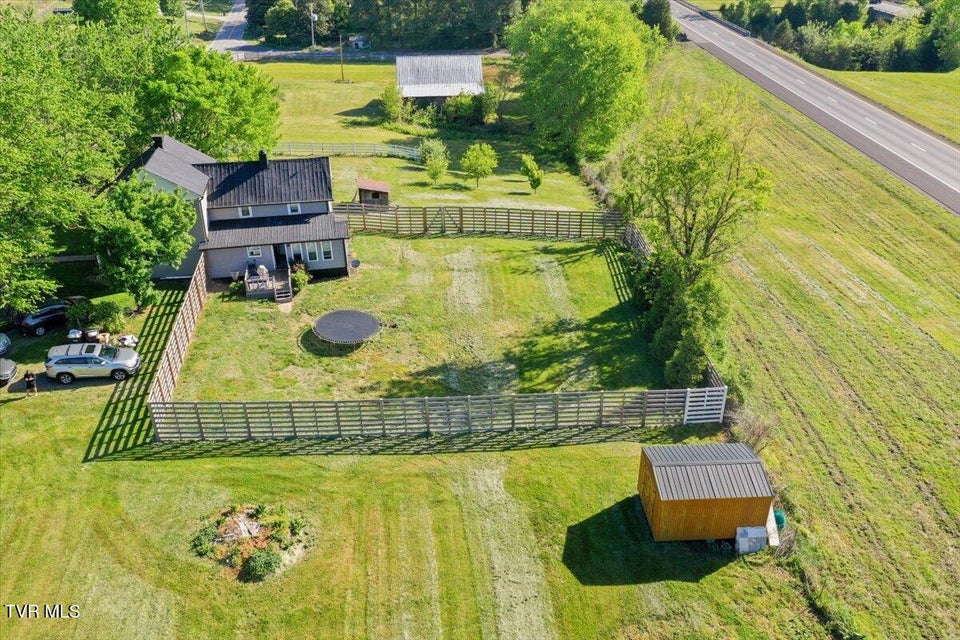 Photo #3: 2829 &2839 Rock Springs Road