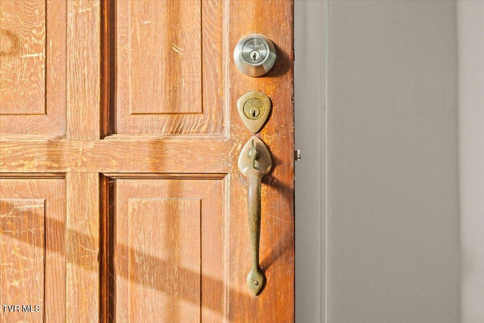 Photo #28: 161 Hemlock Road