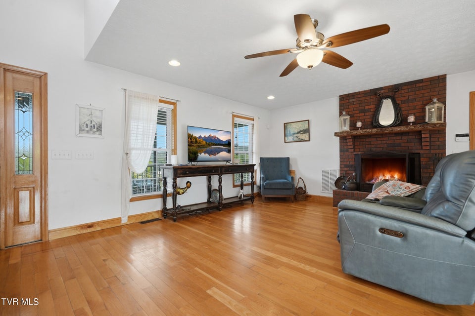 Photo #7: 228 Sunrise Lane