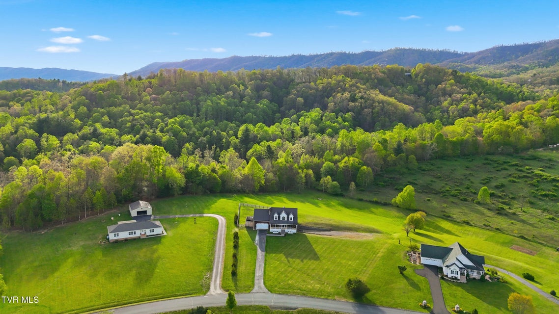 Photo #37: 228 Sunrise Lane