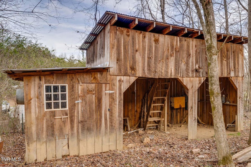 Photo #34: 160 Keller Road