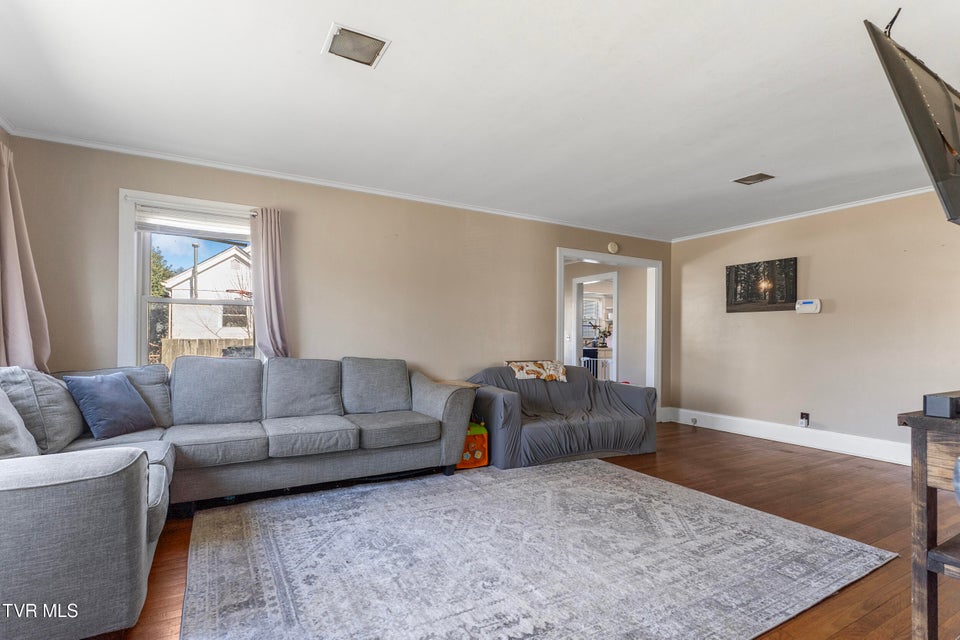 Photo #7: 1410 Burgie Street