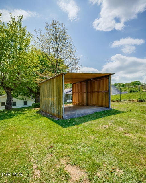 Photo #20: 119 Esther Street