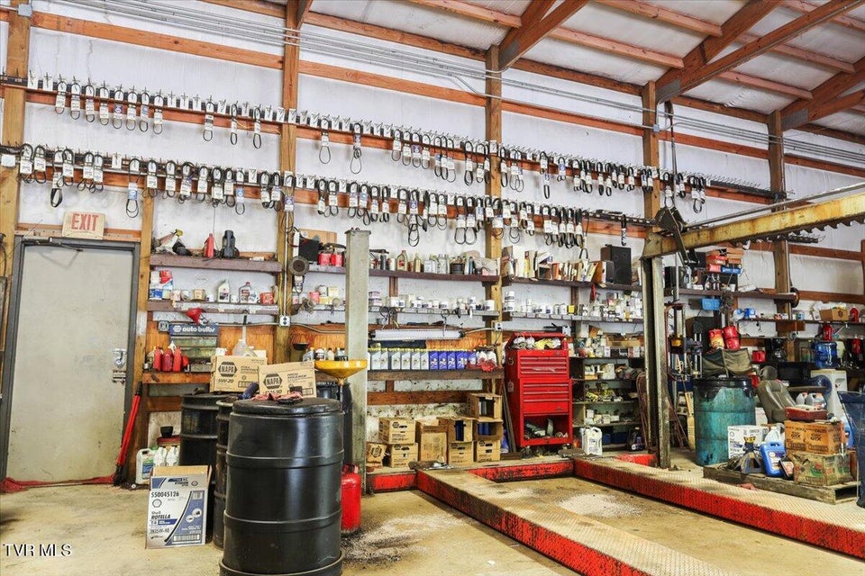 Photo #14: 4413 Bristol Highway