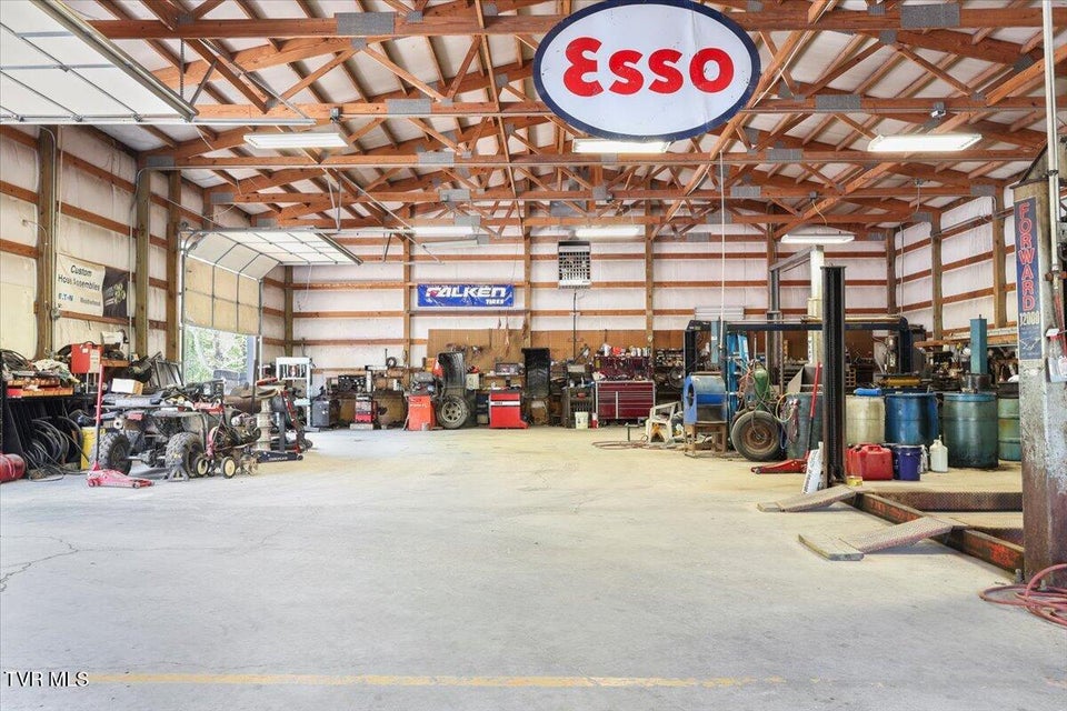 Photo #15: 4413 Bristol Highway