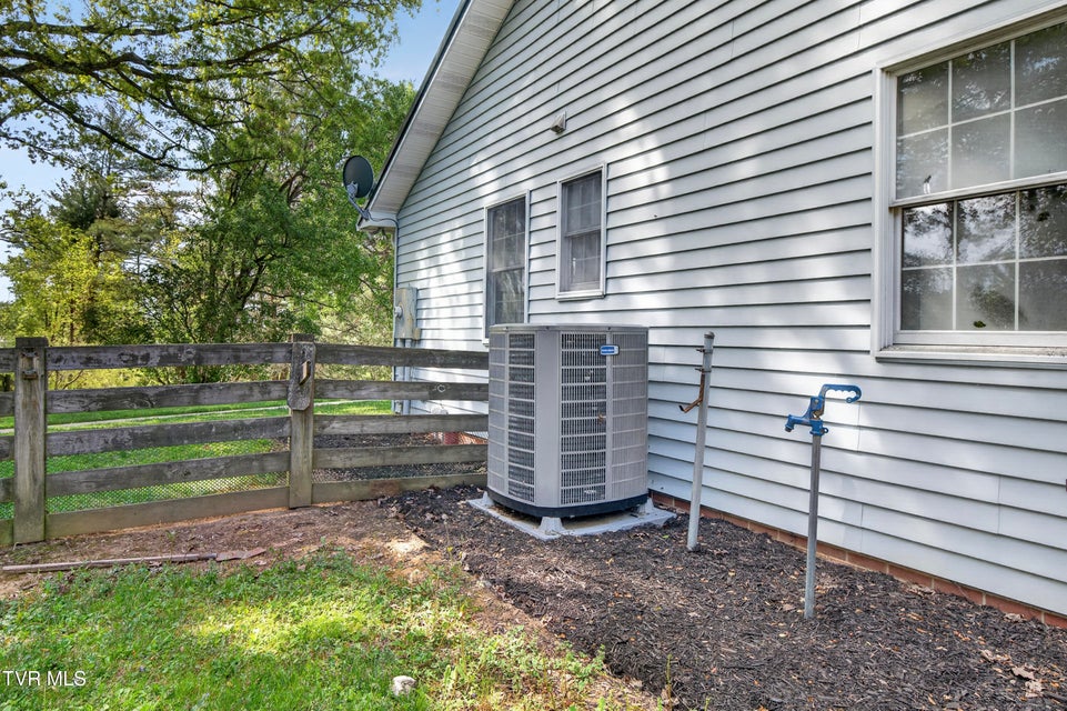 Photo #11: 15305 Foxchase Lane