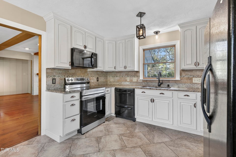 Photo #20: 15305 Foxchase Lane