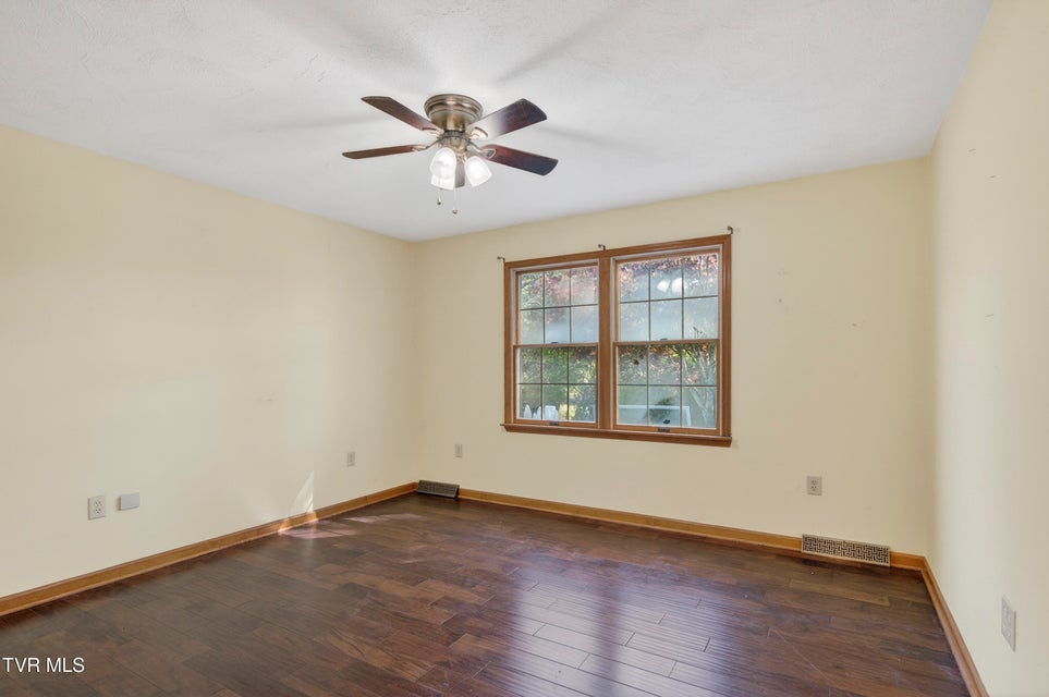 Photo #31: 15305 Foxchase Lane