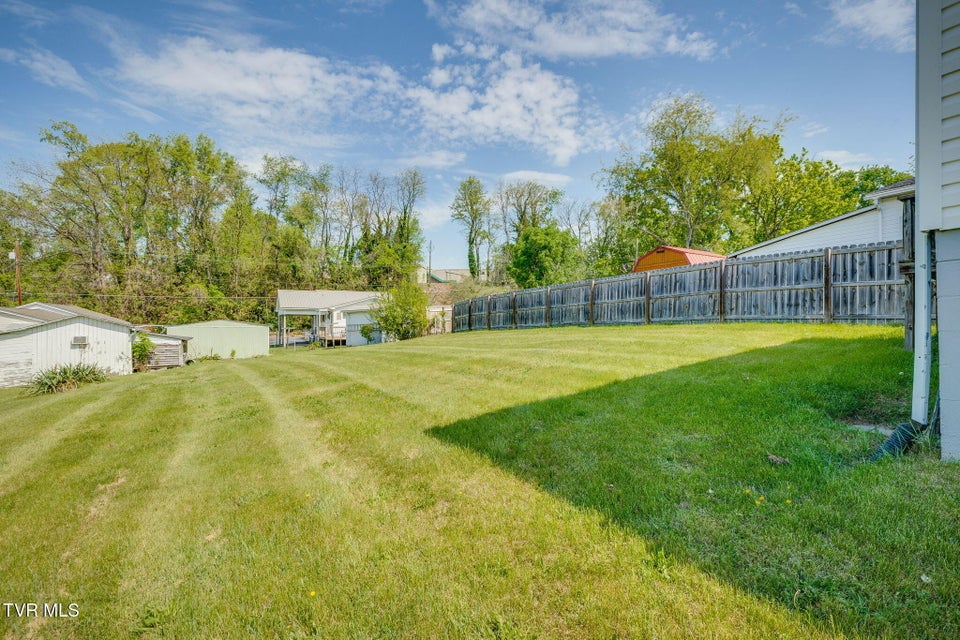 Photo #22: 2005 Bay Street