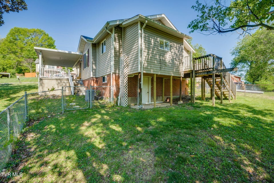 Photo #24: 2629 Birdwell Street