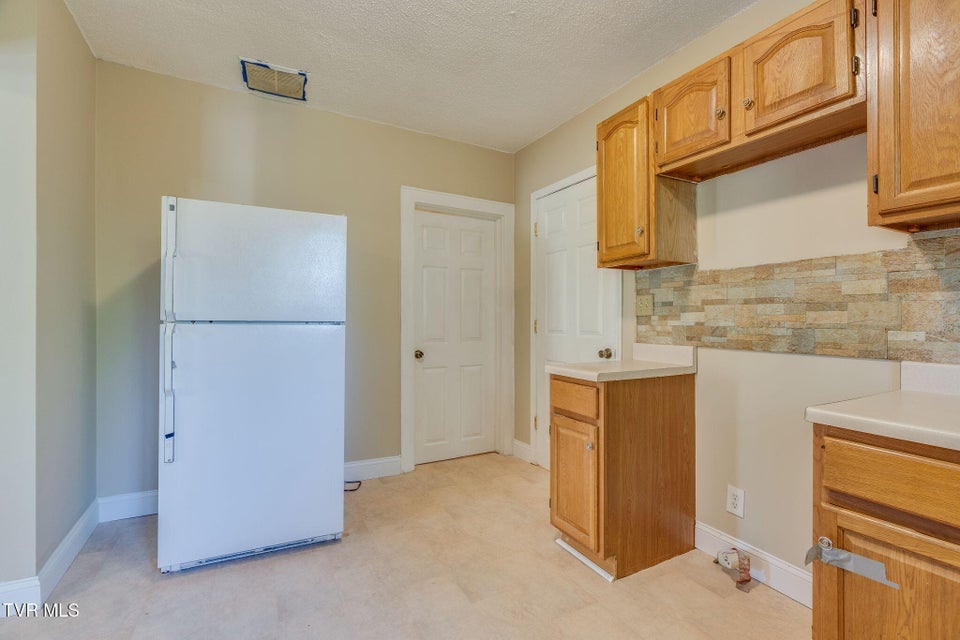 Photo #12: 2629 Birdwell Street