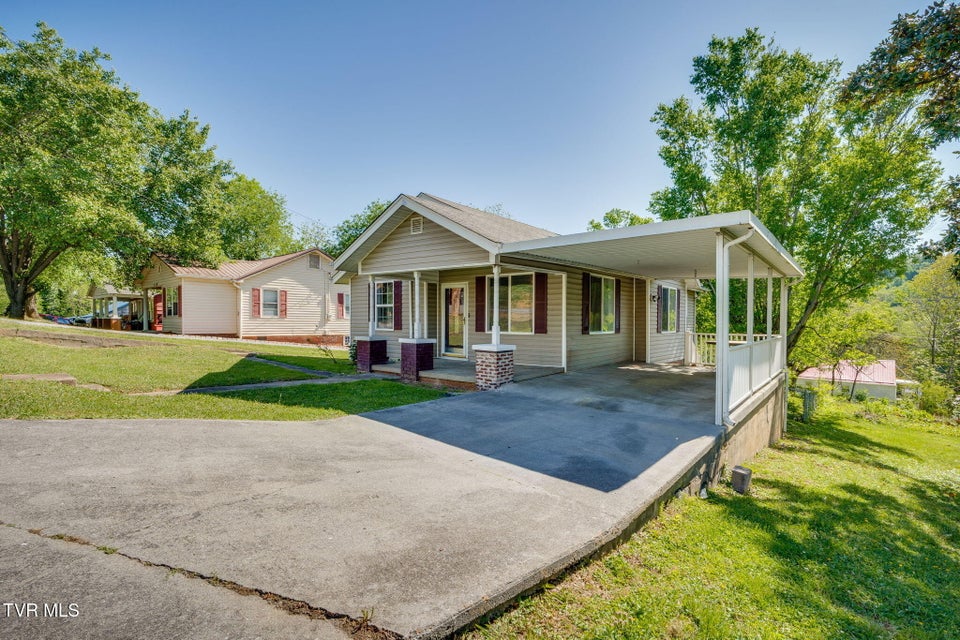 Photo #3: 2629 Birdwell Street