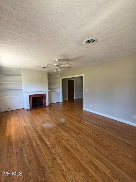 Photo #17: 408 Circle Heights Drive