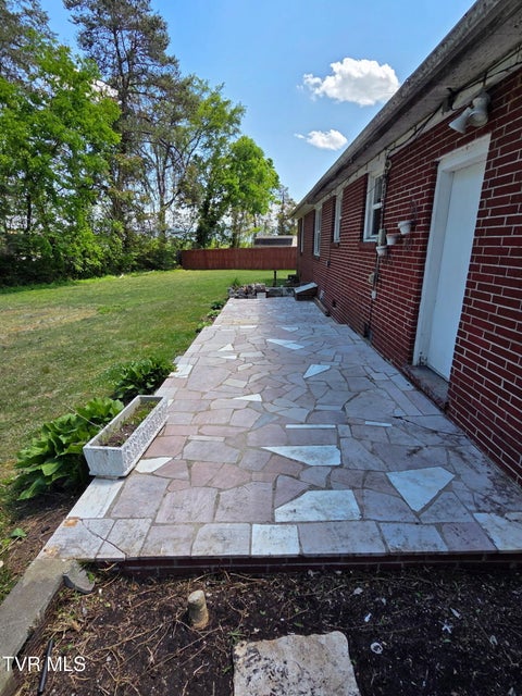 Photo #11: 408 Circle Heights Drive