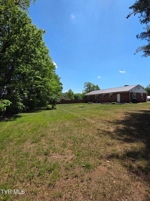 Photo #14: 408 Circle Heights Drive