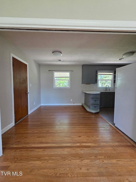 Photo #23: 408 Circle Heights Drive