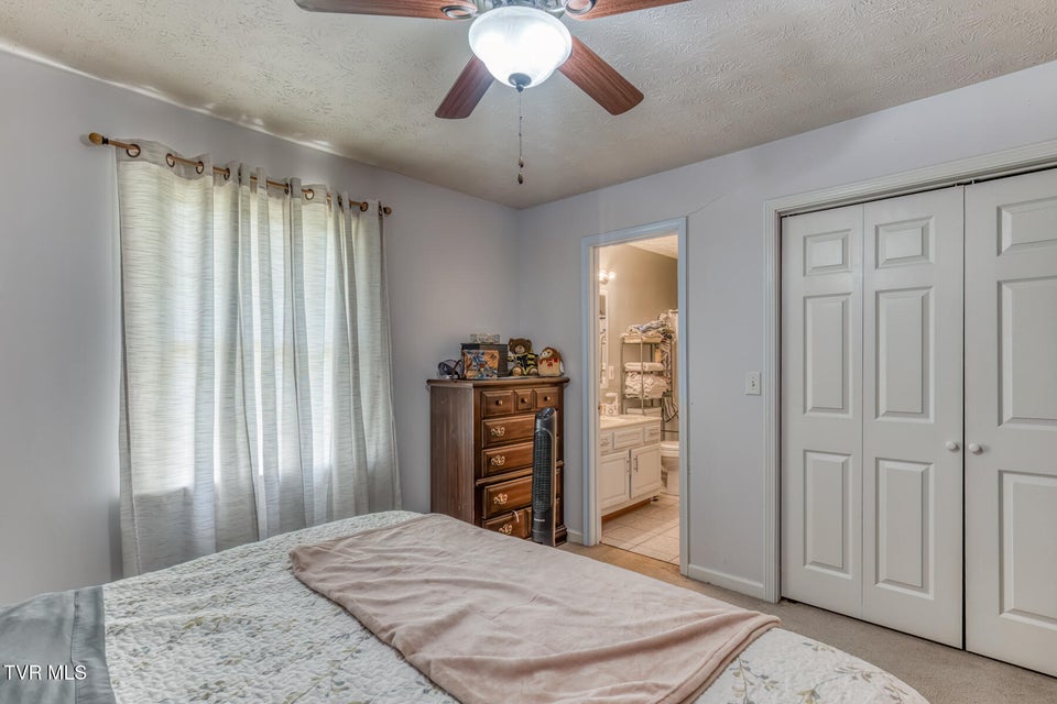 Photo #15: 706 Old Stage Road