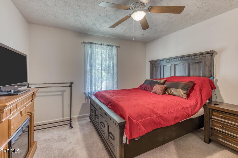 Photo #17: 706 Old Stage Road