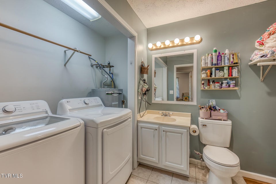 Photo #19: 706 Old Stage Road