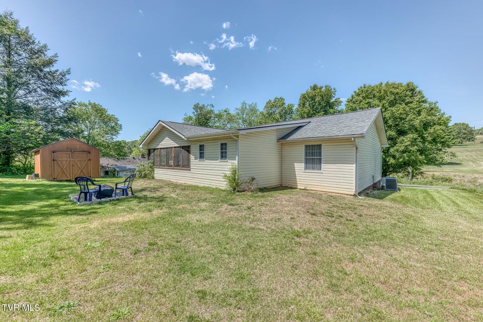 Photo #26: 706 Old Stage Road