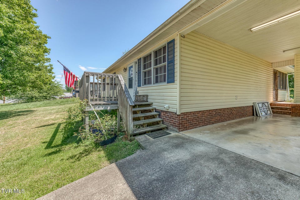 Photo #31: 706 Old Stage Road