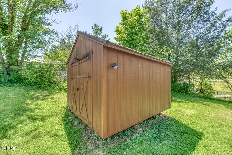 Photo #30: 706 Old Stage Road