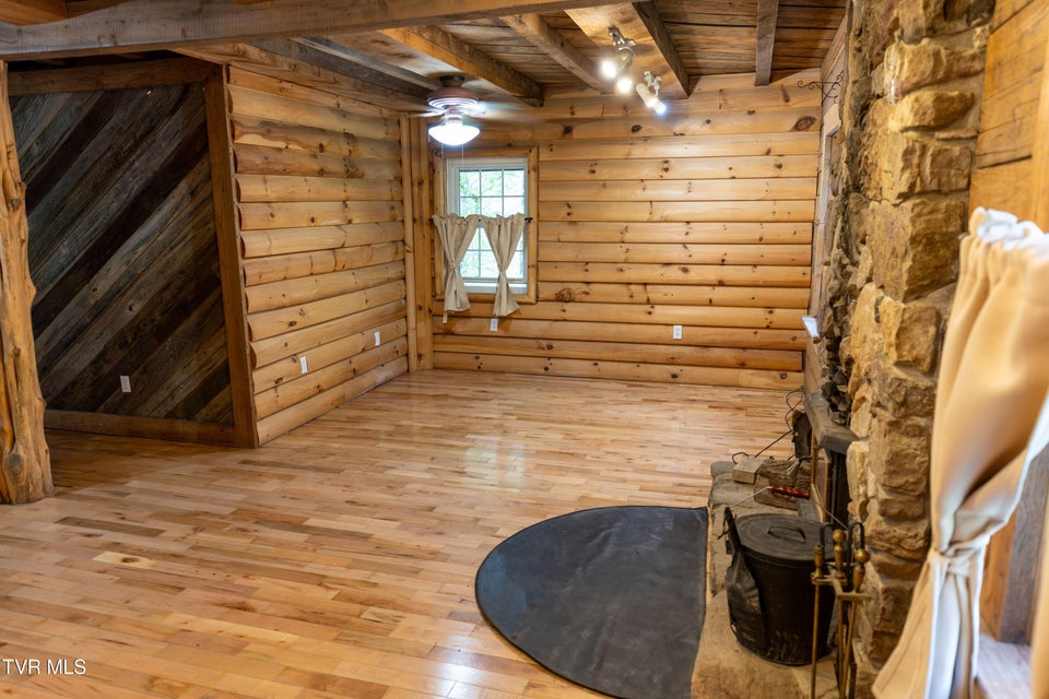 Photo #15: 1128 Deer Meadow Road 