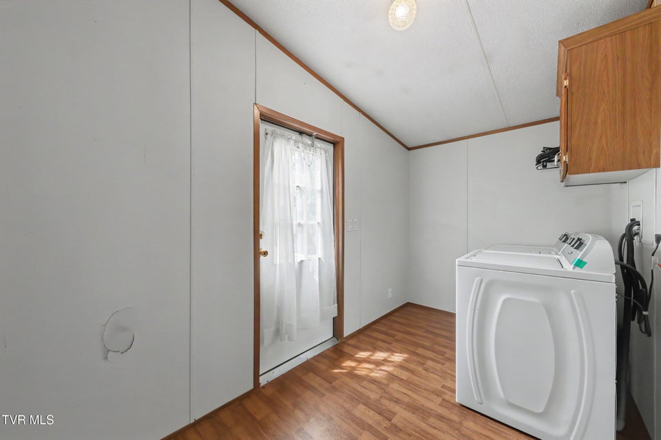 Photo #34: 3810 Allens Bridge Road