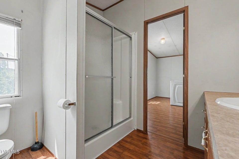 Photo #33: 3810 Allens Bridge Road