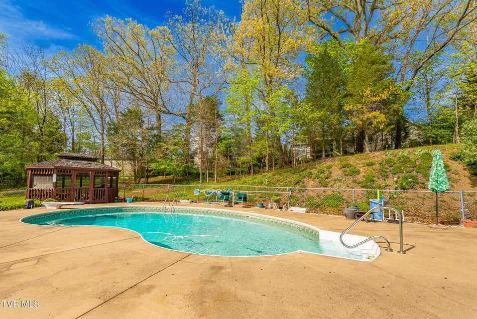 Photo #78: 1009 Bard Lane