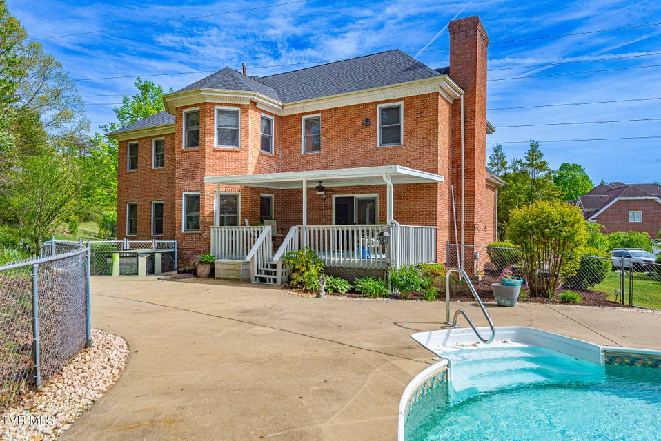 Photo #81: 1009 Bard Lane