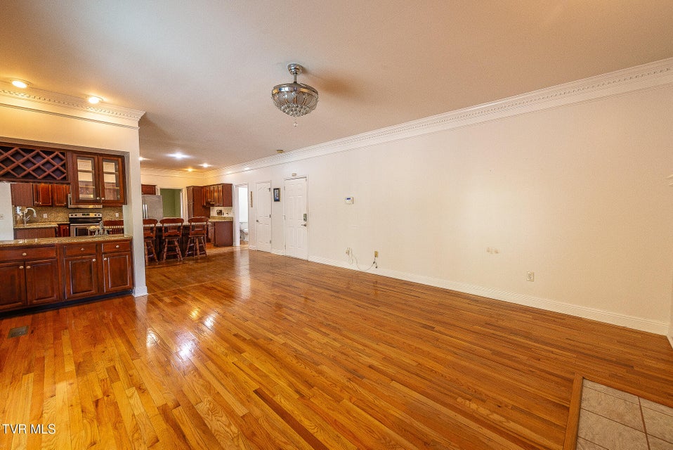 Photo #13: 1009 Bard Lane