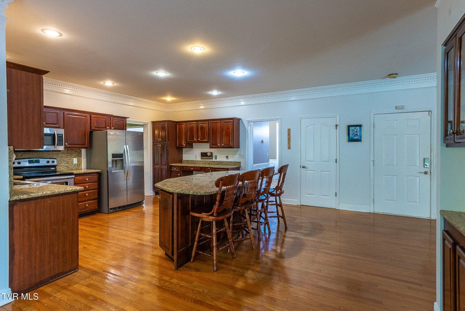 Photo #11: 1009 Bard Lane