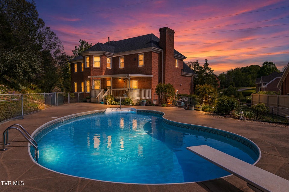 Photo #2: 1009 Bard Lane