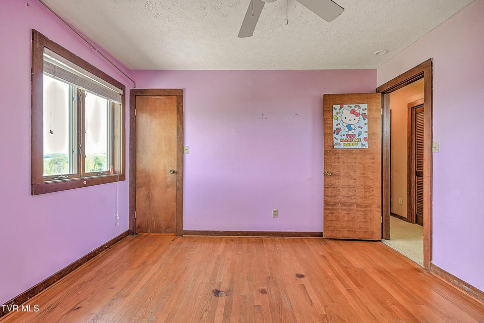 Photo #36: 1151 Panorama Drive