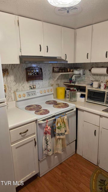 Photo #31: 133 & 181 Forrest View Lane