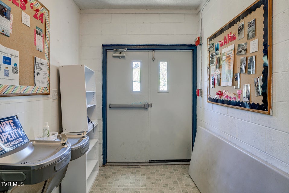 Photo #9: 300 Chilhowie Avenue