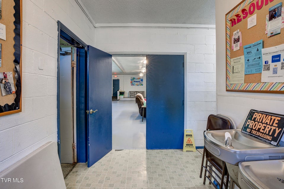 Photo #10: 300 Chilhowie Avenue