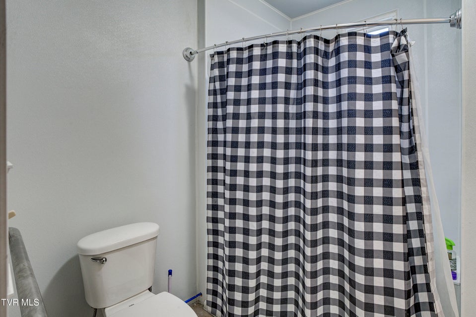 Photo #12: 300 Chilhowie Avenue