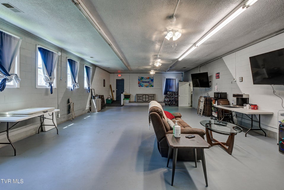 Photo #14: 300 Chilhowie Avenue