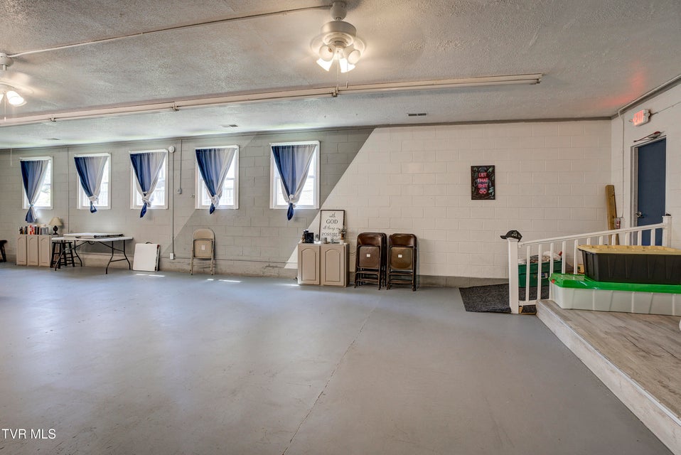 Photo #17: 300 Chilhowie Avenue